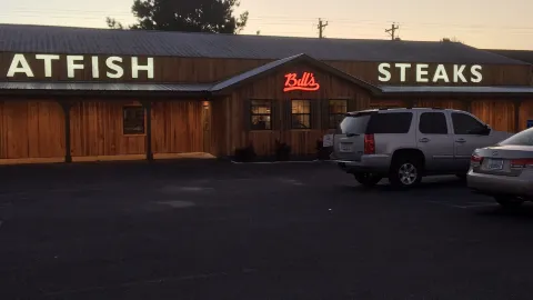 Bill's Catfish And Steakhouse in 斯通縣