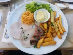 Le Square