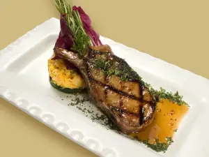 Uptown Blanco Restaurant