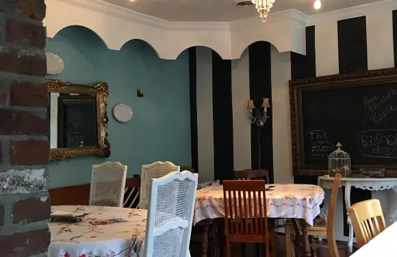 LuciAnna's Pastries