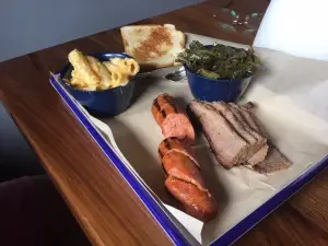 Dixie Q