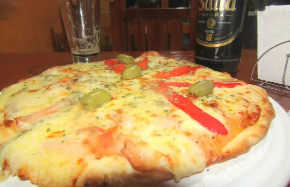 De Lo Nuestro Lo Mejor