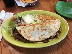 MI Pueblo Mexican Restaurant
