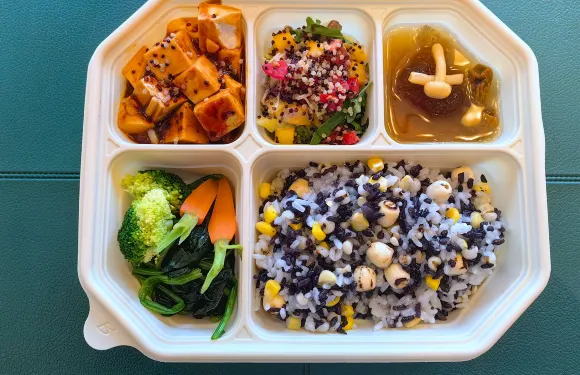 雅安西網國際酒店·左岸音樂餐吧