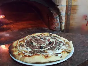 Marci Pizza