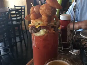 Lakeview Bar & Grill