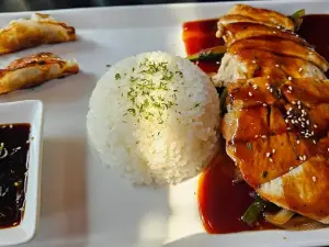 Sushi Lounge
