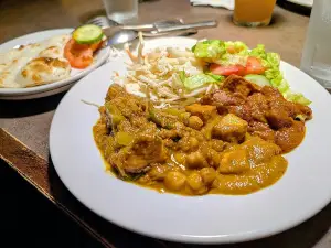 Lazzez's Grill Indian Cuisine