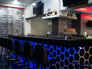 Lounge Zero