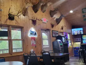 Tracks Inn