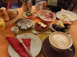 Cafe Maass