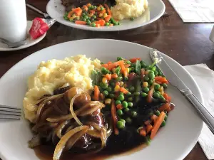 Bluebells Cafe