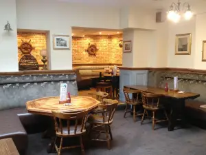 The Lounge Bar
