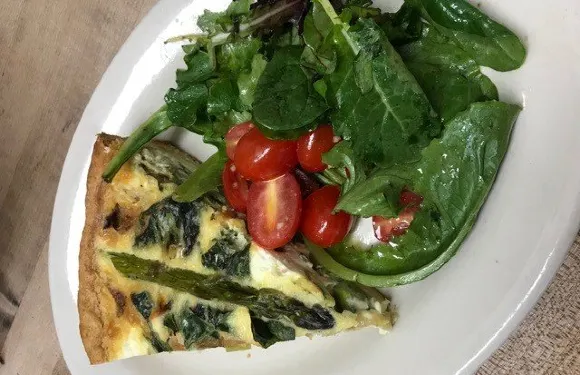 Stowe Bee Bakery & Cafe