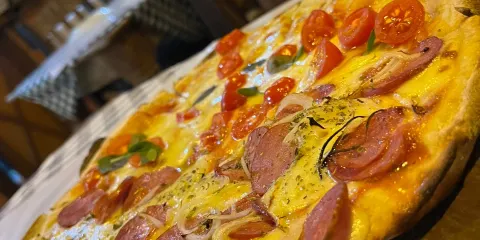 La Dolce Vita pizza e cantina toscana