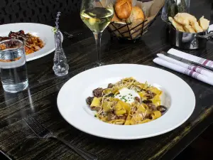 Joy's Table Pasta & Steak