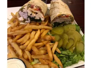 Lippys Bar & Grill