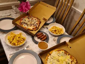 Evans Takeaway & Diner