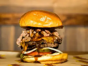 Willie Jewell's Old School Bar-B-Q