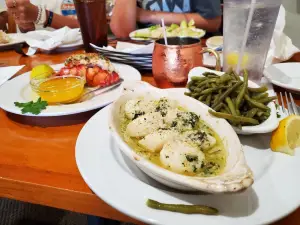 Old Fulton Seafood Cafe & Steakhouse