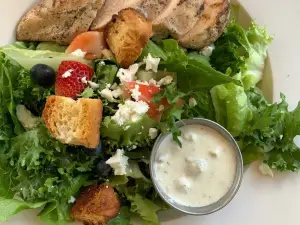 Burntshirt Vineyards Tasting Room & Bistro