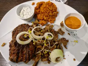 Das Kleine Restaurant Griechische Spezialitäten