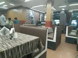 The Tasty Restaurant