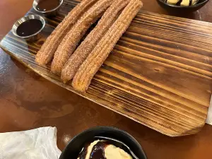 Frieds Family Restaurant