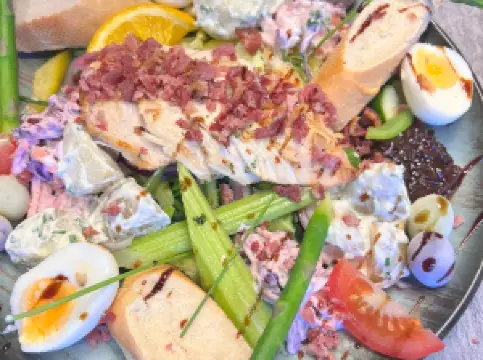 The Queens Head Public House