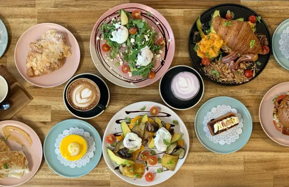 Flawsome Cafe