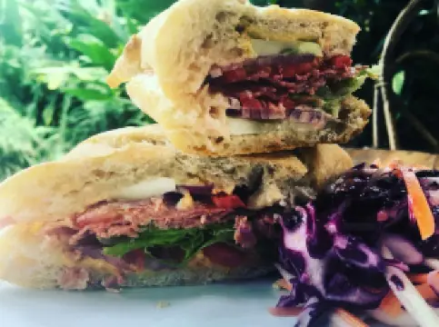 Muti Garden Cafe and Restaurant