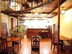 Xarza MORA
