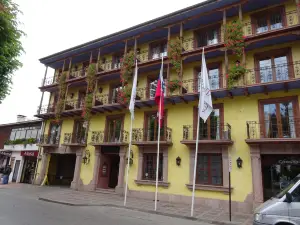 Los Varietales Restaurant