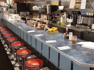 Vicki's Diner