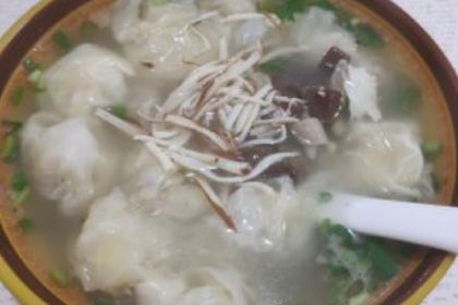 海鮮味骨湯餛飩店(小董鍋貼)