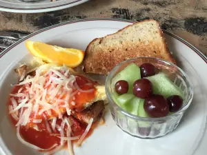 42nd Street Cafe and Bistro