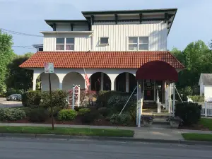 Bella Michael's Restaurant