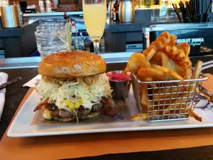 Guy Fieri's Foxwoods Kitchen & Bar