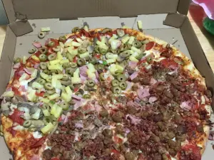 Main Street Pizza - Munising