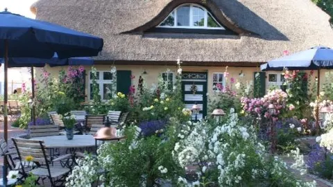 Cafe Rosengarten in Цингст