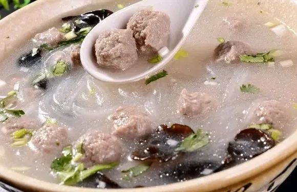 老根子丸子湯拌麪