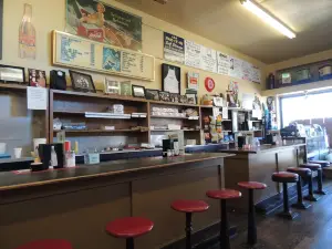 Skeeter's World Famous Hotdogs