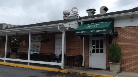 Tally-Ho Restaurant in 波托馬克