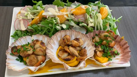 Waves Restaurant in 데본포트