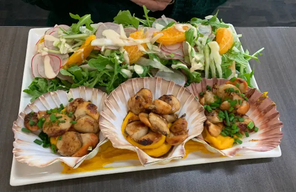 Waves Restaurant