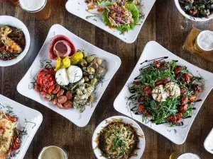 Monkey Town Brewing & Restaurant - Loudon