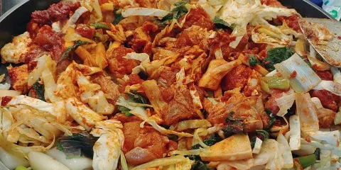 Myeongmul Dakgalbi
