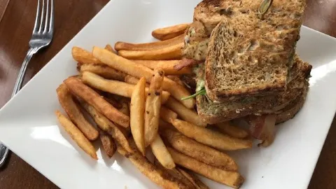 The Drake: A Firkin Pub in Canada