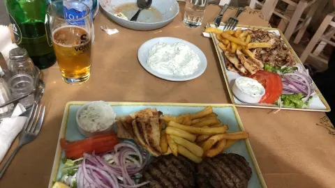 To Perasma tou Kokkariou in Samos