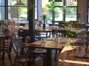 La Sinia Restaurant